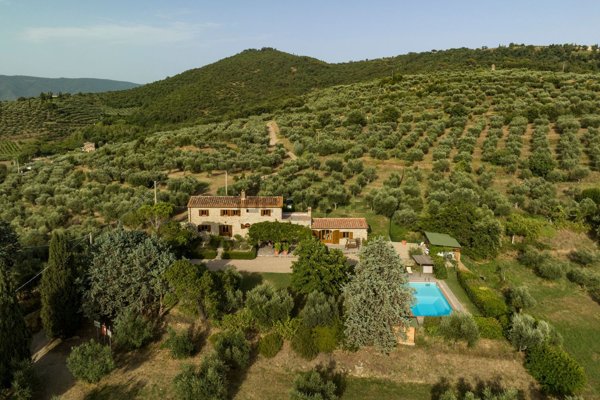 casale in vendita a Cortona in zona Casale