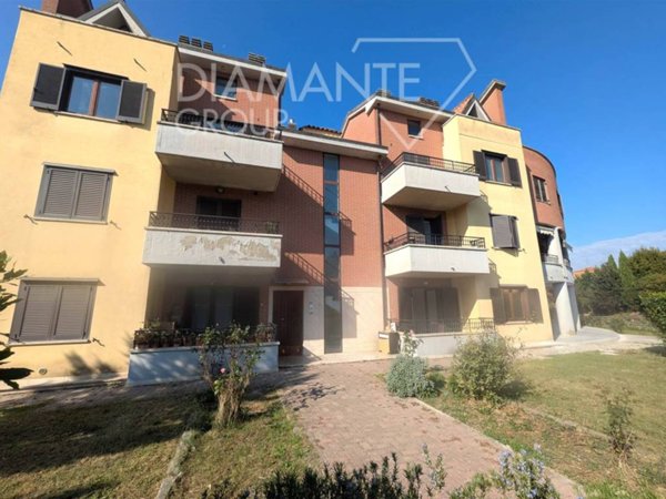 appartamento in vendita a Cortona in zona Camucia