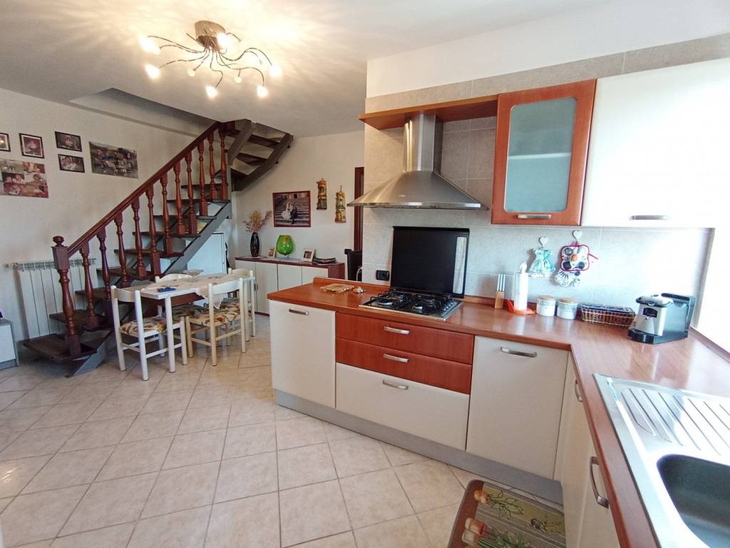 appartamento in vendita a Cortona in zona Terontola