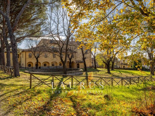appartamento in vendita a Cortona in zona Montecchio