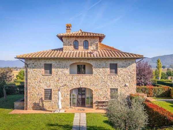 casa indipendente in vendita a Cortona in zona Casale