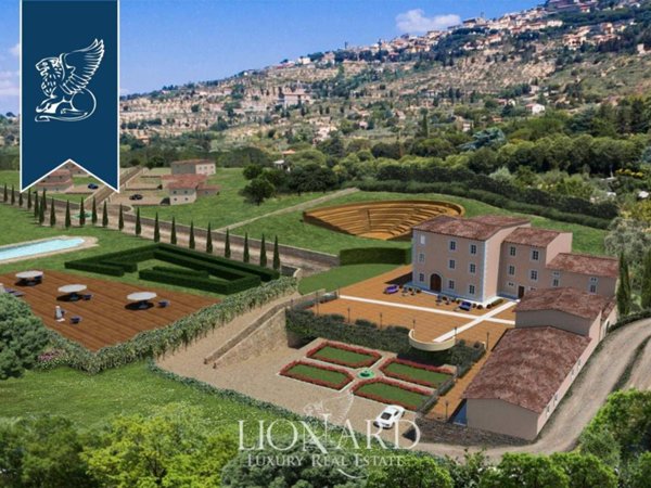 casa indipendente in vendita a Cortona