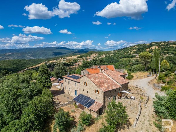 casale in vendita a Cortona
