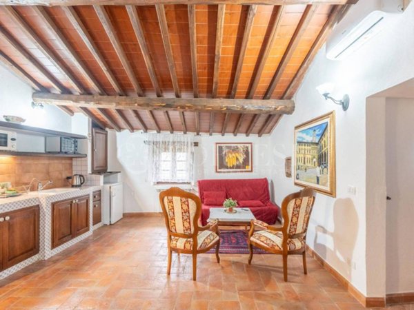 appartamento in vendita a Cortona in zona Ossaia