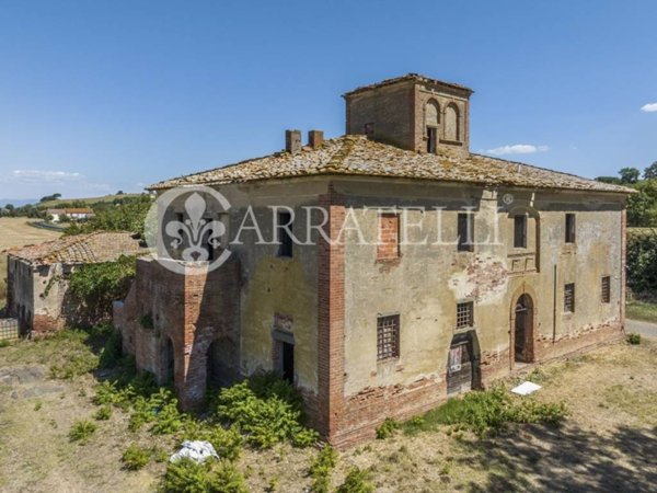 casa indipendente in vendita a Cortona