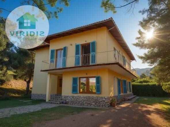 casa indipendente in vendita a Cortona in zona Casale