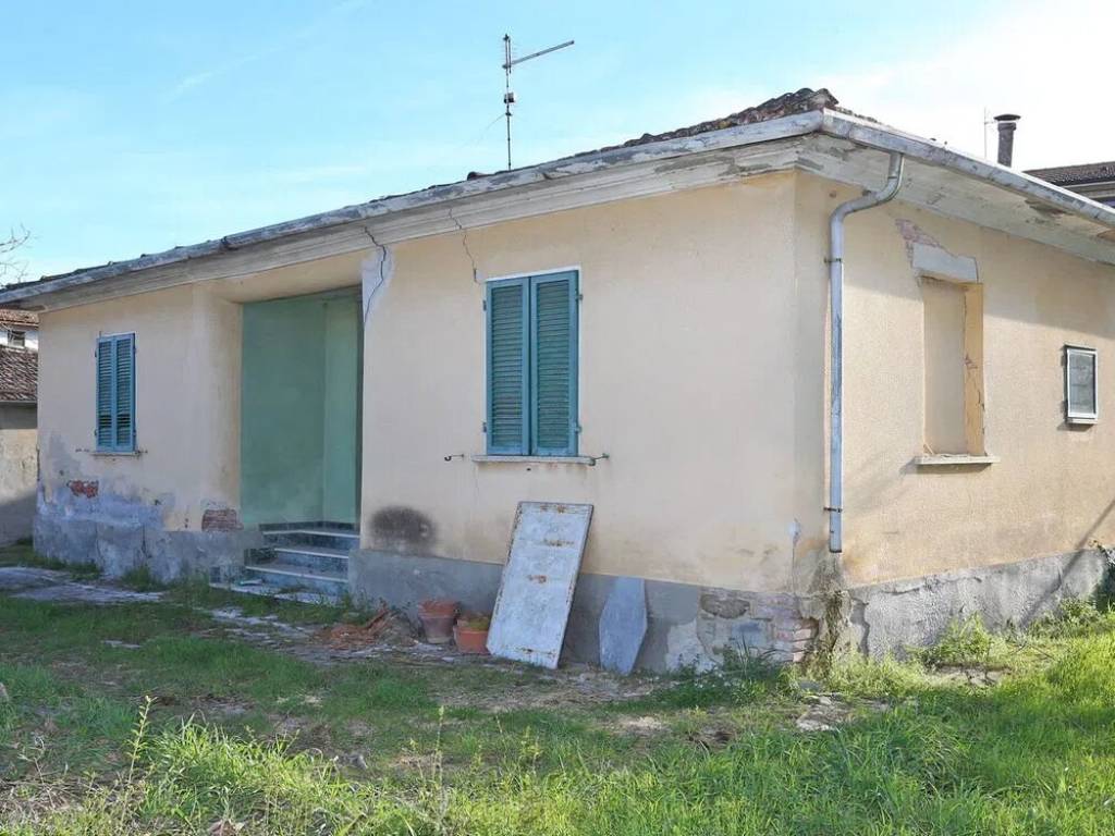 casa indipendente in vendita a Cortona in zona Montecchio