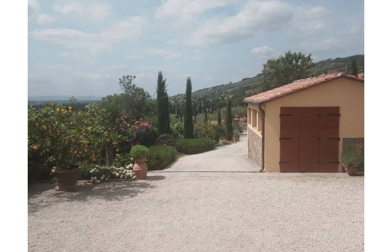 casa indipendente in vendita a Cortona in zona San Pietro a Cegliolo