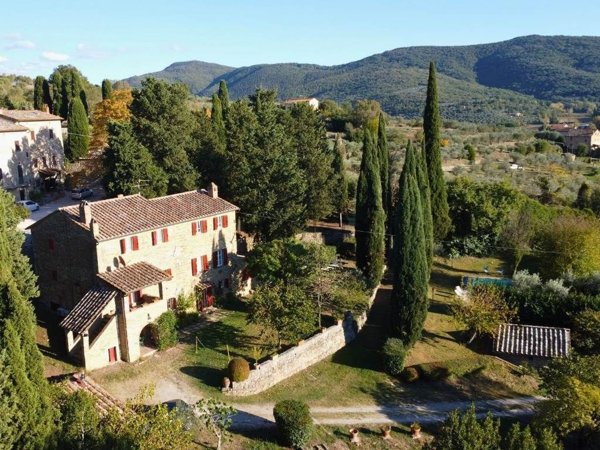 casa indipendente in vendita a Cortona in zona Pergo
