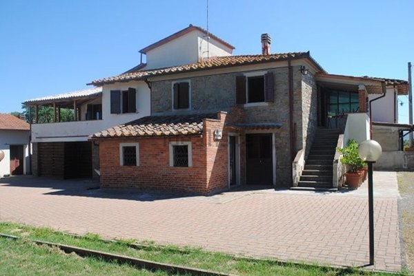 casale in vendita a Cortona in zona Casale