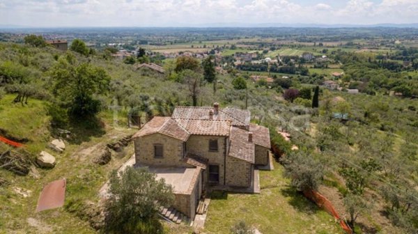 casa indipendente in vendita a Cortona in zona Casale