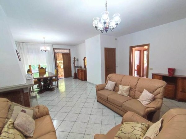 appartamento in vendita a Cortona in zona Riccio