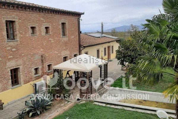 casale in vendita a Cortona