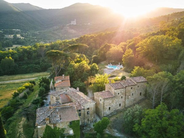 casa indipendente in vendita a Cortona in zona Casale