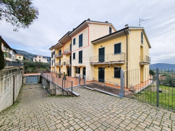 appartamento in vendita a Cortona in zona Camucia