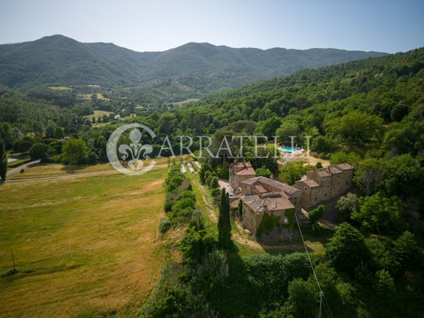 casale in vendita a Cortona in zona San Donnino