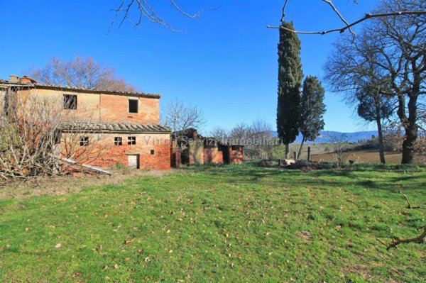 casa indipendente in vendita a Cortona in zona Casale