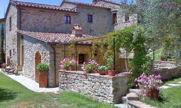 casale in vendita a Cortona in zona Casale