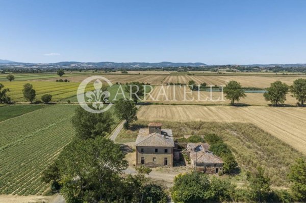 casa indipendente in vendita a Cortona in zona Casale