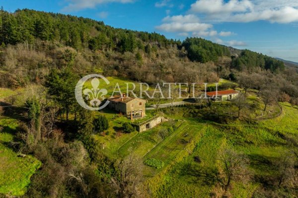 casa indipendente in vendita a Cortona in zona Casale