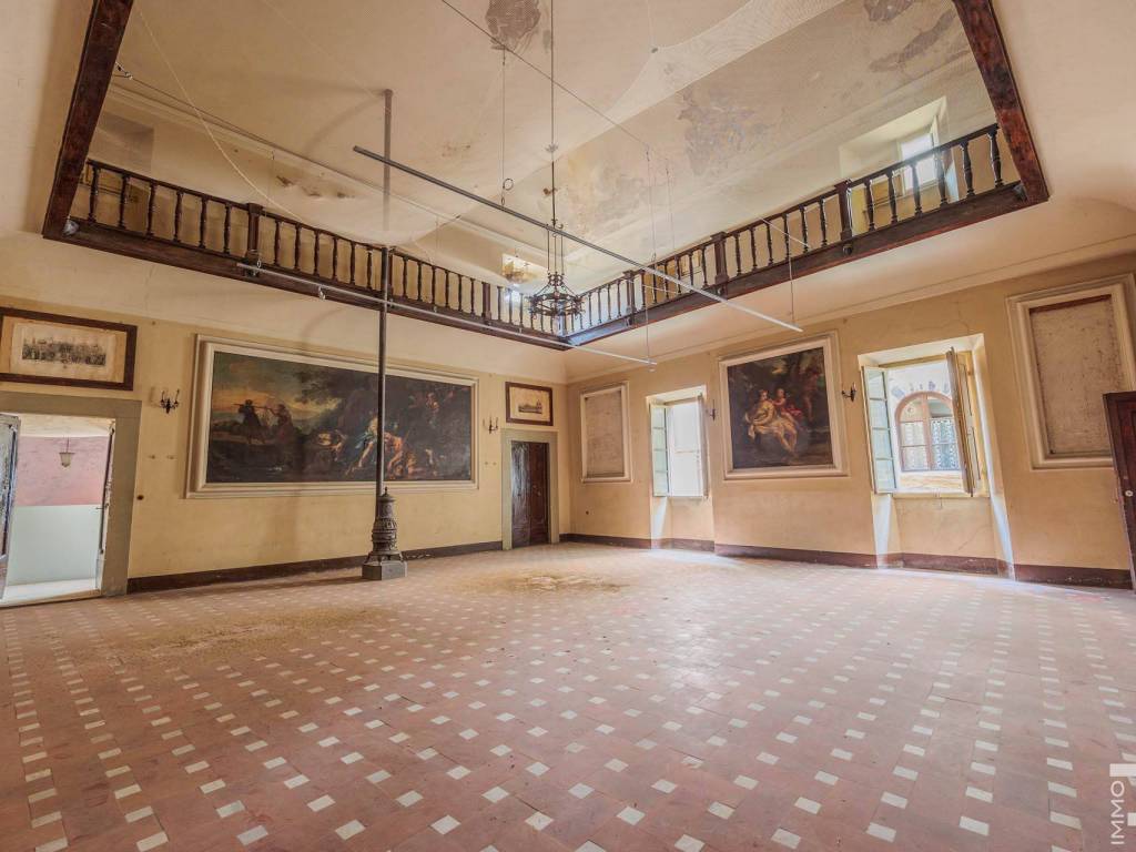 casa indipendente in vendita a Cortona