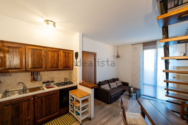 appartamento in vendita a Cortona in zona Camucia