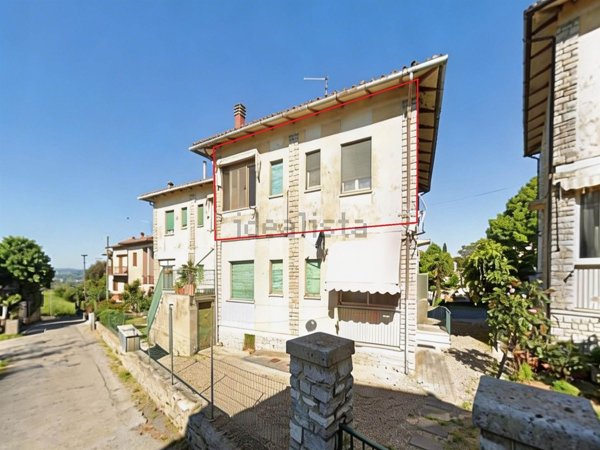 appartamento in vendita a Cortona in zona Camucia