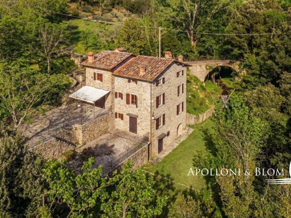casa indipendente in vendita a Cortona in zona Casale