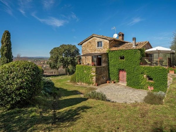casa indipendente in vendita a Cortona in zona Casale