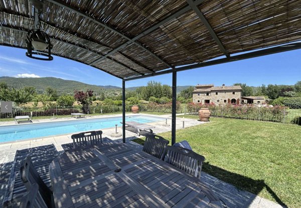 casa indipendente in vendita a Cortona in zona Casale