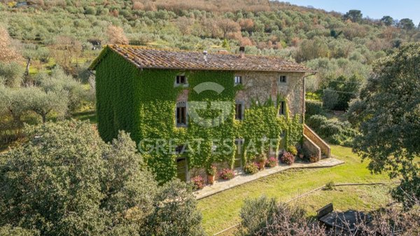 casale in vendita a Cortona in zona Casale