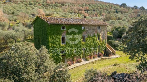 casa indipendente in vendita a Cortona in zona Casale