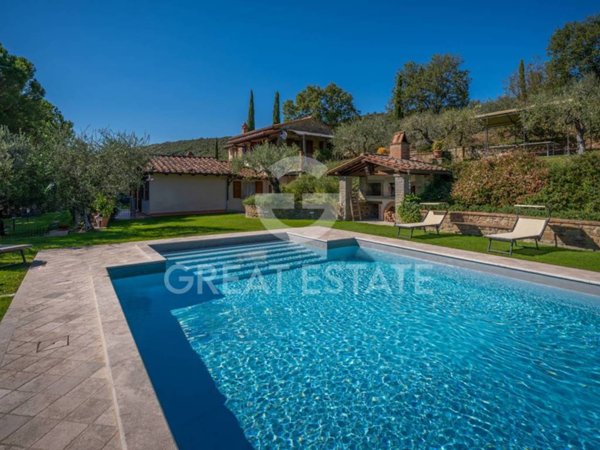 casa indipendente in vendita a Cortona in zona Casale