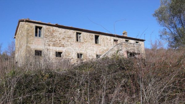 casa indipendente in vendita a Cortona in zona Mercatale