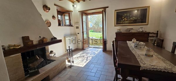 appartamento in vendita a Cortona in zona Terontola