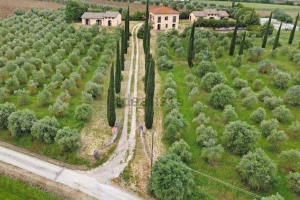 casa indipendente in vendita a Cortona in zona Creti