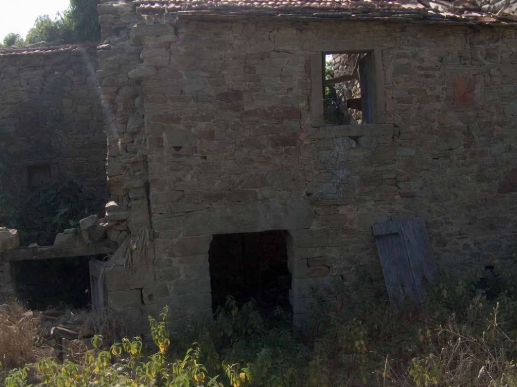casa indipendente in vendita a Cortona in zona Casale