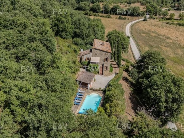 casa indipendente in vendita a Cortona in zona Casale