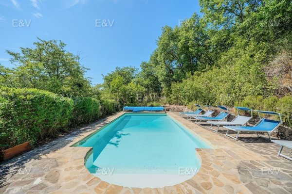 casa indipendente in vendita a Cortona in zona Casale