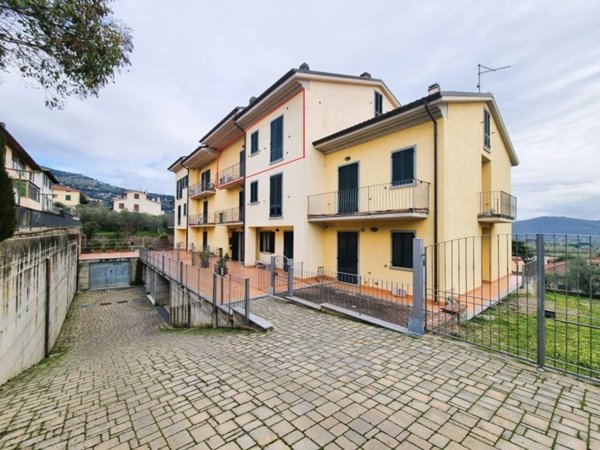 appartamento in vendita a Cortona in zona Camucia