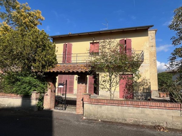 casa indipendente in vendita a Cortona in zona Fratta