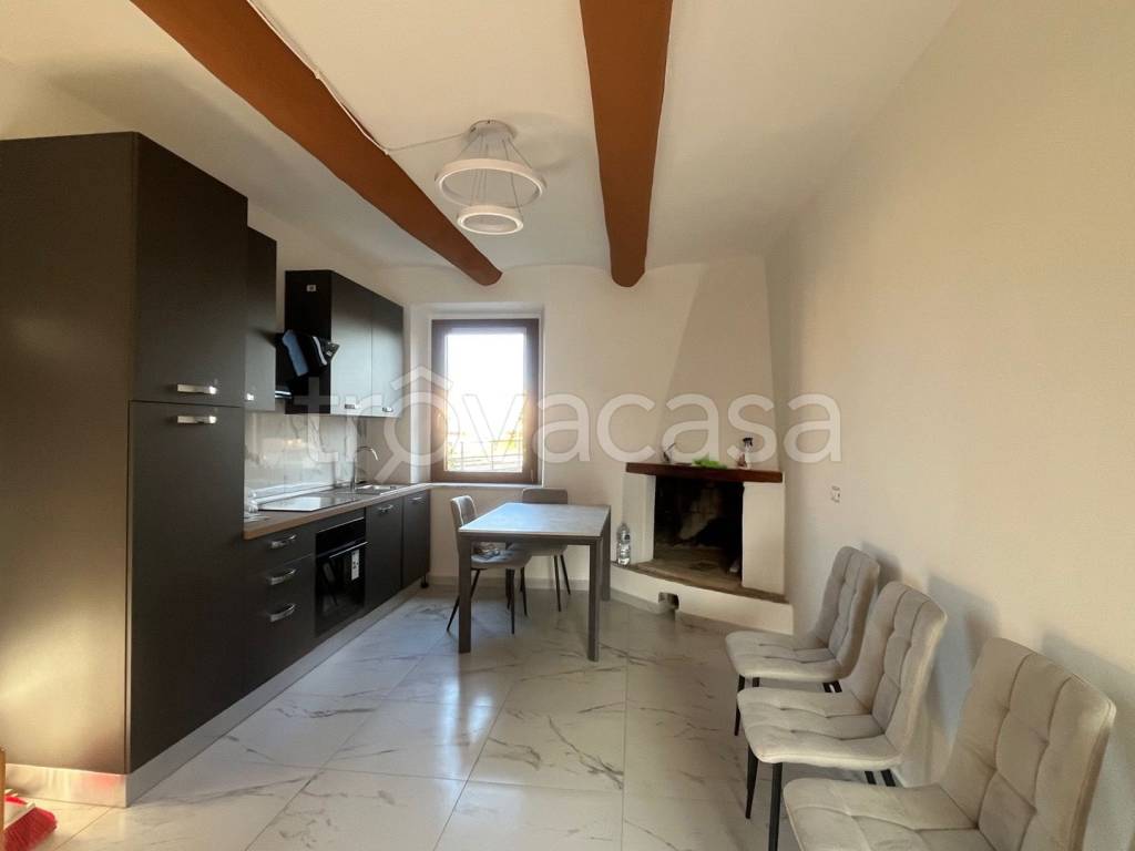 appartamento in vendita a Cortona in zona Camucia