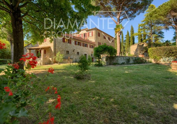 villa in vendita a Cortona