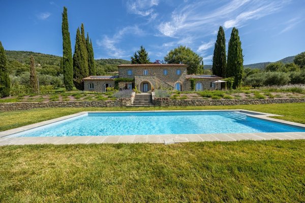 casa indipendente in vendita a Cortona