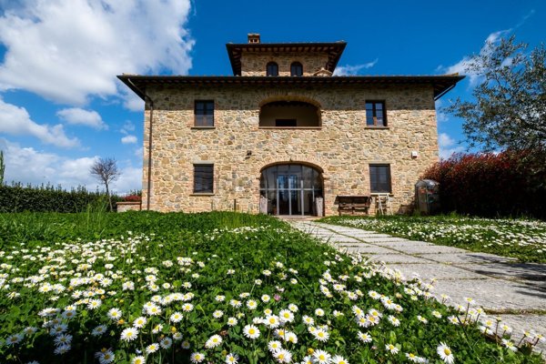 casa indipendente in vendita a Cortona in zona Fratta