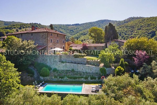 negozio in vendita a Cortona in zona Casale