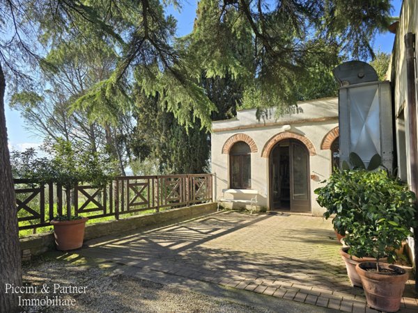 casa indipendente in vendita a Cortona in zona Riccio