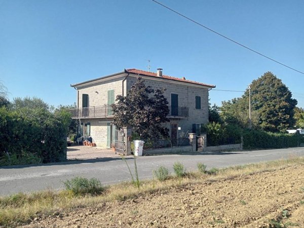 casa indipendente in vendita a Cortona in zona Pietraia