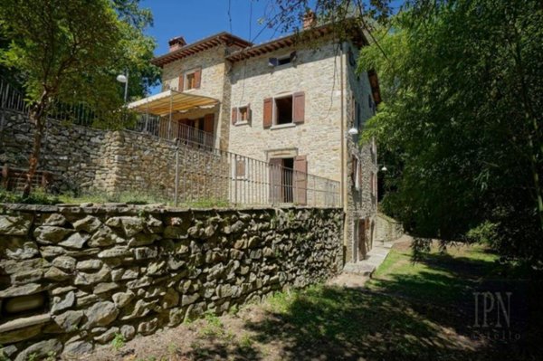 casa indipendente in vendita a Cortona in zona Casale