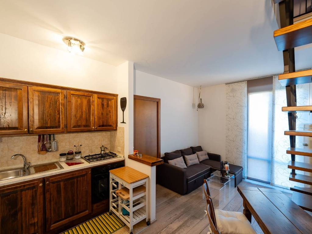 appartamento in vendita a Cortona in zona Camucia